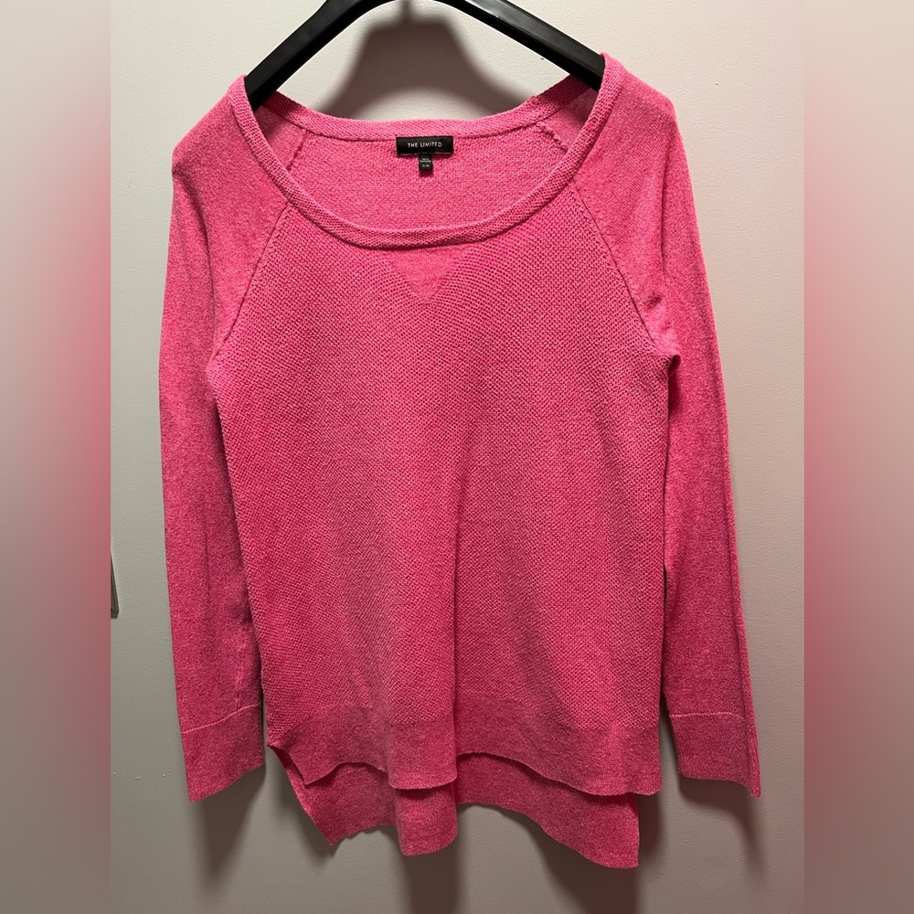 The Limited Tunic Length Pink Sweater Size XL